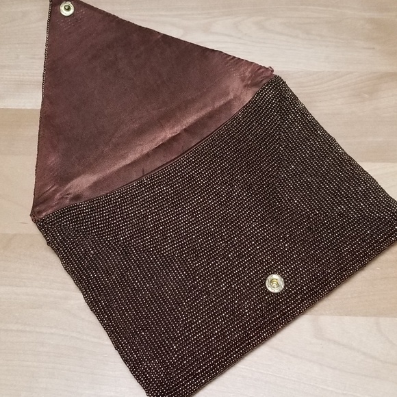 REGALE LTD. | COPPER SEED BEAD ENVELOPE CLUTCH - Picture 7 of 7